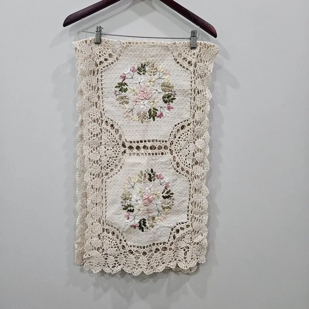 Crochet Floral Table Runner Embroidered Kitchen Home Dining Neutral Cottagecore